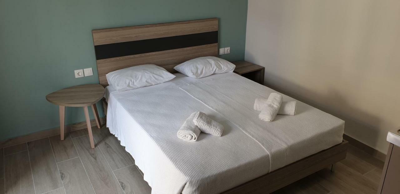 Apartamento Chriselia 1 Nea Roda Exterior foto