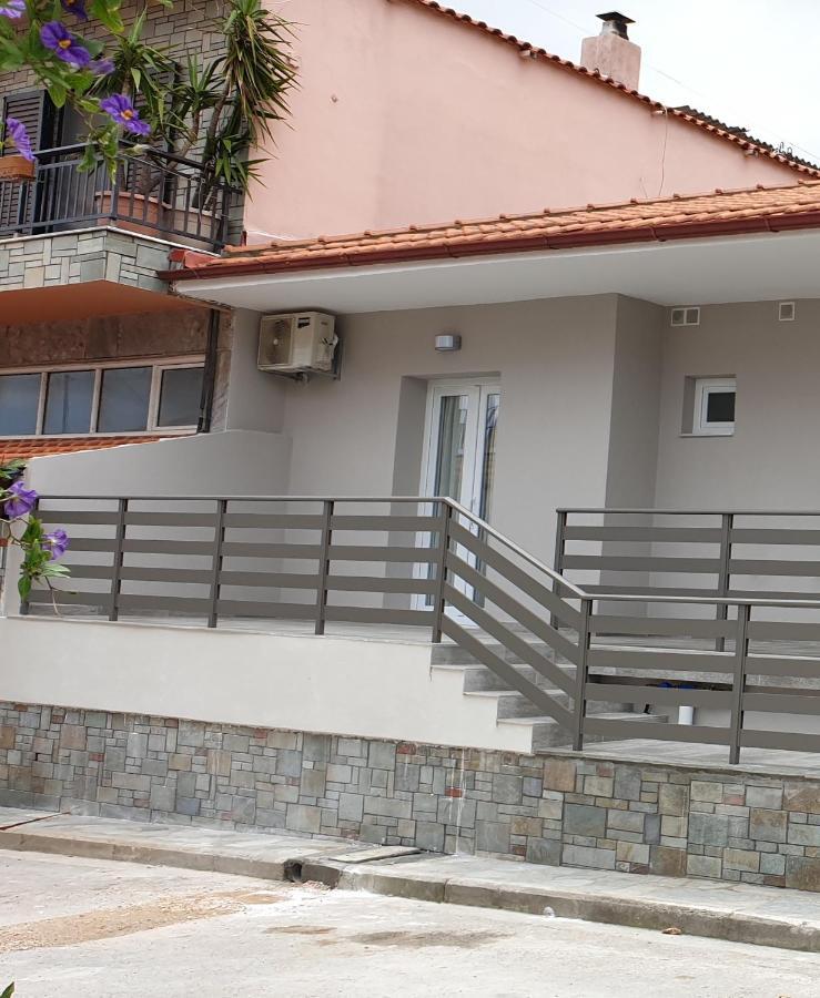 Apartamento Chriselia 1 Nea Roda Exterior foto